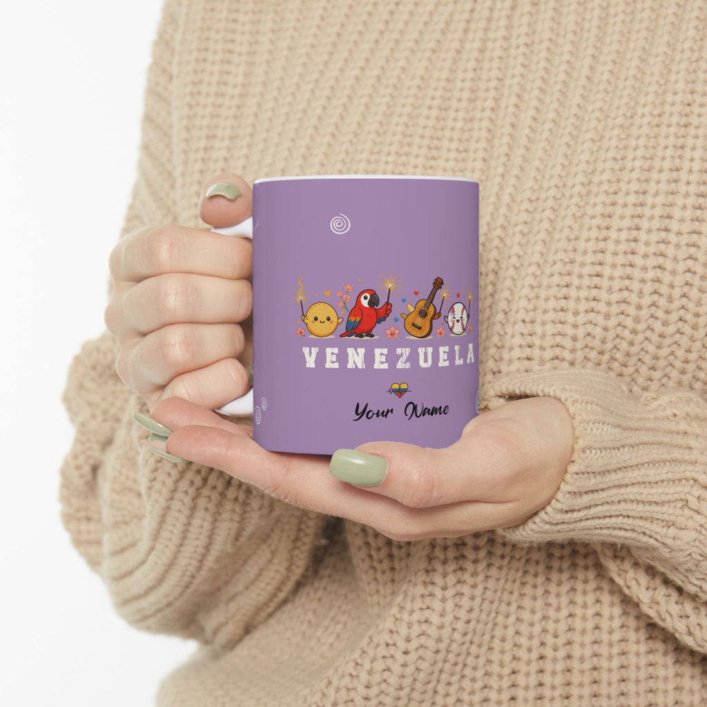 TODO ES VENEZUELA" - PERSONALIZA CON TU NOMBRE Ceramic Mug, (11oz, 15oz)
